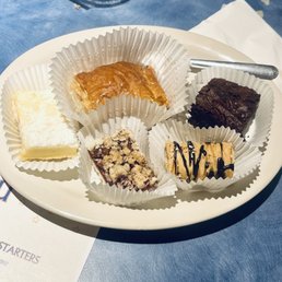 Desserts (*Baklava*) Desserts (*Baklava*)