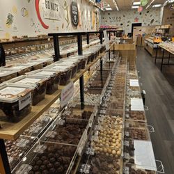 Nuts Factory