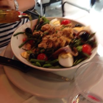 Flottes - Salad - Brasseries Near Me - Paris, 75
