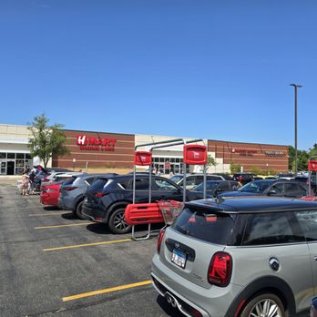 H Mart - Food Court Near Me - Schaumburg, Illinois
