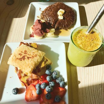 Modern General Feed and Seed - Açaí Teff Cakes Breakfast Biscuit Peach Pollen Smoothie - Cafes Near Me - Santa Fe, New Mexico Modern General Feed and Seed - Açaí Teff Cakes Breakfast Biscuit Peach Pollen Smoothie - Cafes Near Me - Santa Fe, New Mexico