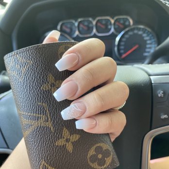Bui808 Nails - In natural lighting right after I got it done - Nail Salons Near Me - Kapolei, Hawaii