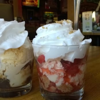 Applebee's Grill + Bar - Dessert Shooters - Hot Fudge Sundae and Strawberry Cheesecake - American Near Me - Klamath Falls, Oregon Applebee's Grill + Bar - Dessert Shooters - Hot Fudge Sundae and Strawberry Cheesecake - American Near Me - Klamath Falls, Oregon