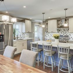 Dream Kitchens - Transitional kitchen