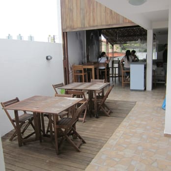 Che Lagarto - View of the breakfast area in front of Room 7 - Hostels Near Me - Natal, RN