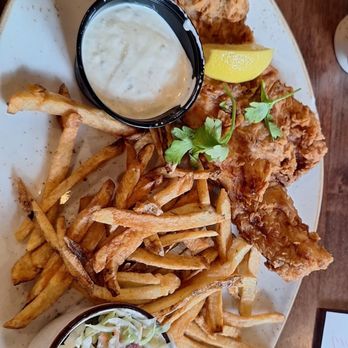 Wexford, Savannah's Irish Pub - Fish and chips - Irish Pub Near Me - Savannah, Georgia