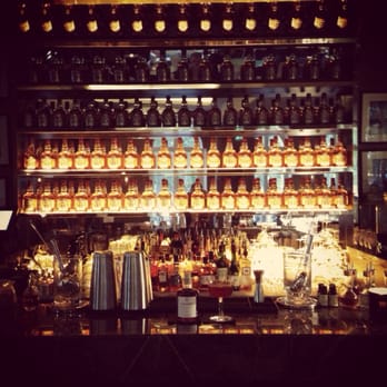 Victoria 1836 - The bar is absolutely amazing ! - Cocktail Bars Near Me - Paris, 75