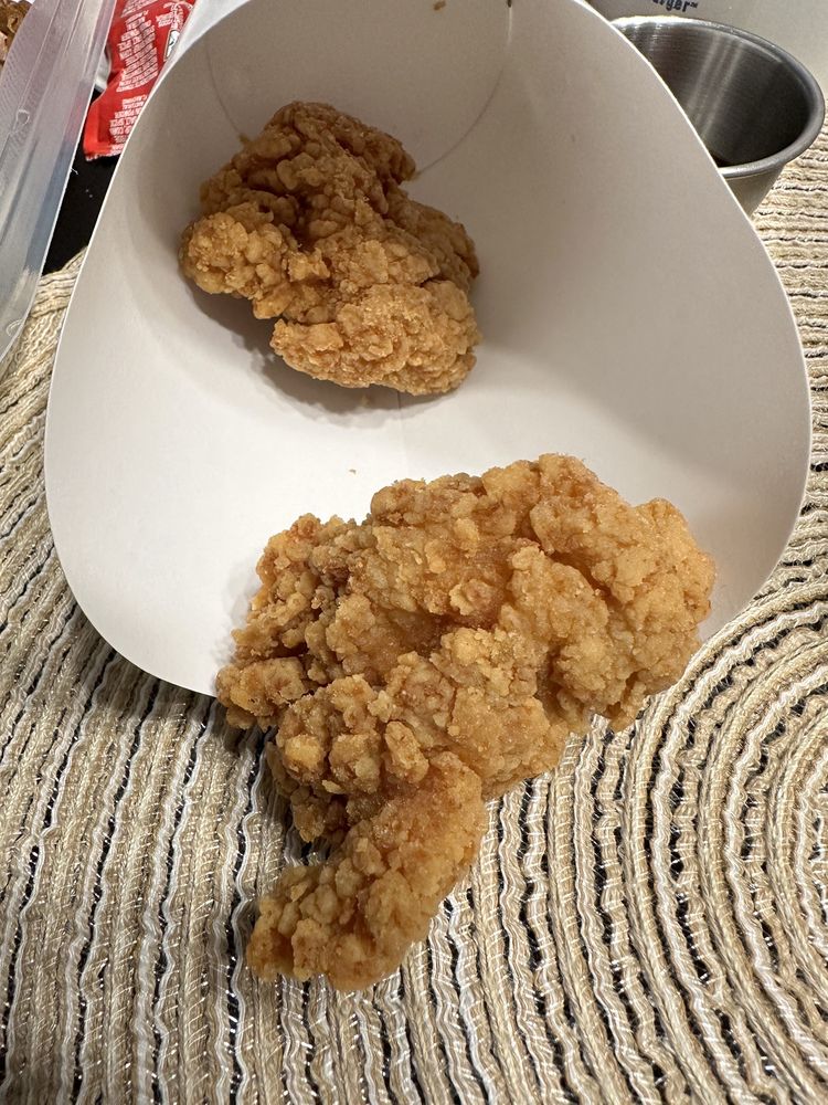 SMASHBURGER Updated September 2024 74 Photos & 137 Reviews 3700 N