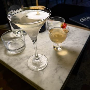 Le Syndicat - Cocktail Bars Near Me - Paris, 75
