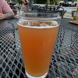 Grateful 8 raspberry wheat ale Grateful 8 raspberry wheat ale