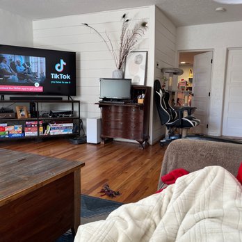 Knotty's Custom Carpentry - Living room - Handyman Near Me
