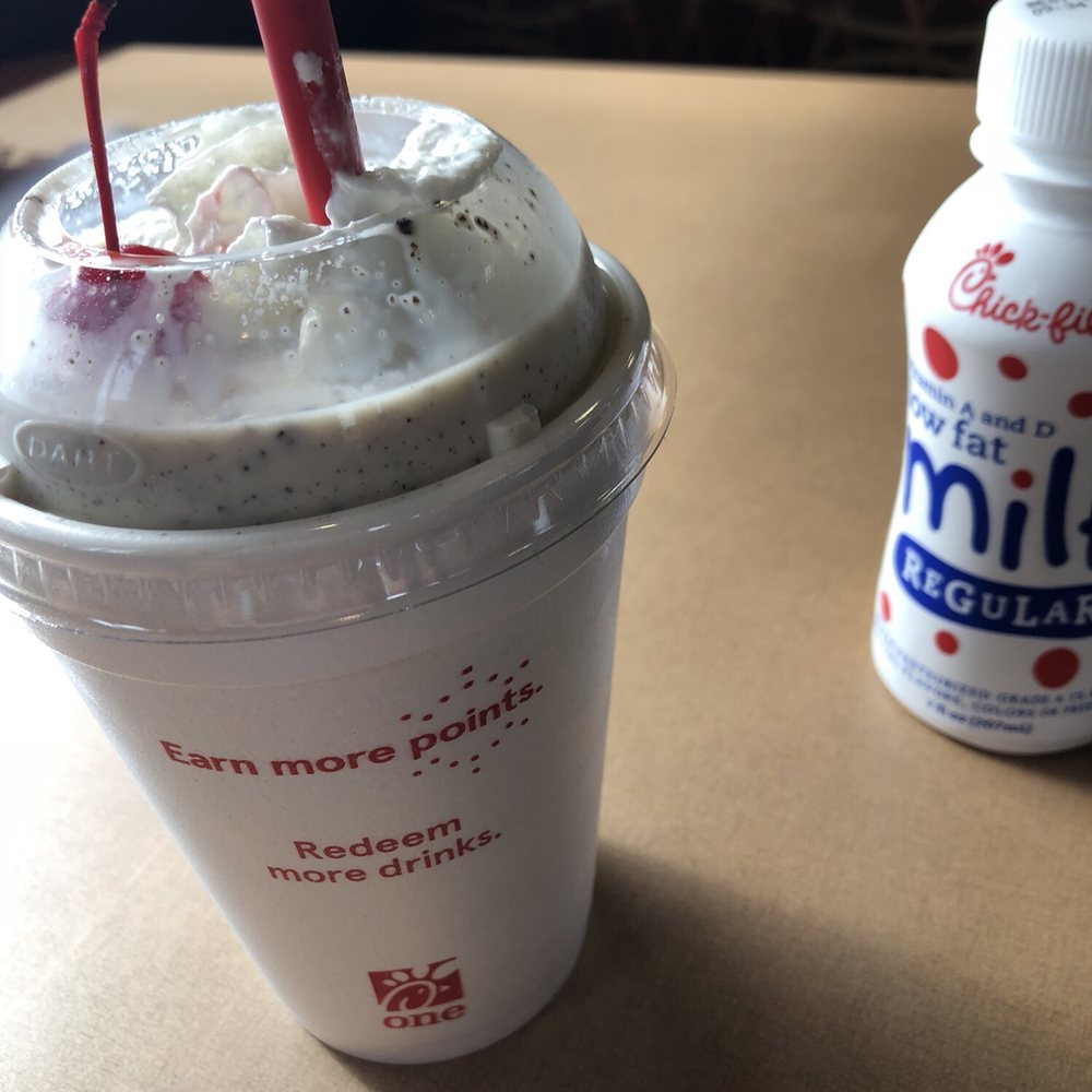 Chick-fil-A - Treated myself to an Oreo milkshake after a long day of testing. - Fast Food Near Me - Irvine, California Chick-fil-A - Treated myself to an Oreo milkshake after a long day of testing. - Fast Food Near Me - Irvine, California