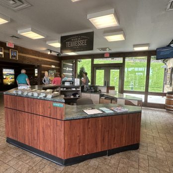 Tennessee Welcome Station - Front desk - Public Services & Government Near Me - Jellico, Tennessee