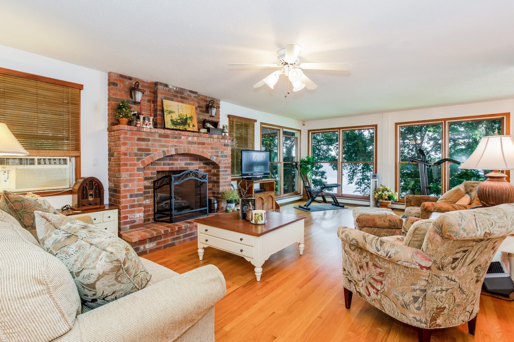 PATRICIA WILLIAMS WILLIAM RAVEIS Updated September 2024 67 Photos