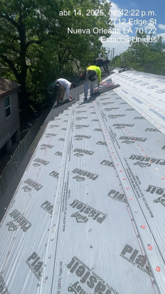 Slide of Oseguera  Construcción