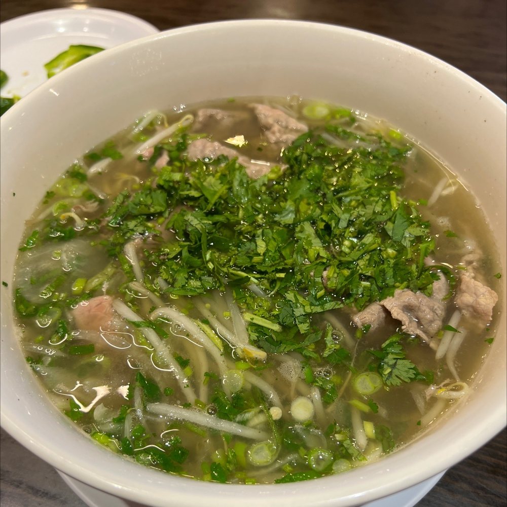 Pho Che - 8. Rare Steak and Brisket Pho - Vietnamese Near Me - Flushing, New York Pho Che - 8. Rare Steak and Brisket Pho - Vietnamese Near Me - Flushing, New York