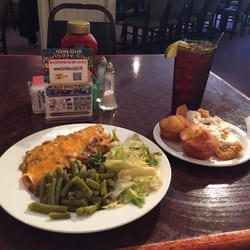 Giddings Downtown Restaurant - Hearty & somewhat healthy lunch buffet today.