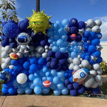 Balloon Creations Hawaii - Space theme wall - Balloon Services Near Me Balloon Creations Hawaii - Space theme wall - Balloon Services Near Me