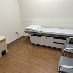 Rothman Orthopaedics - Exam room 4