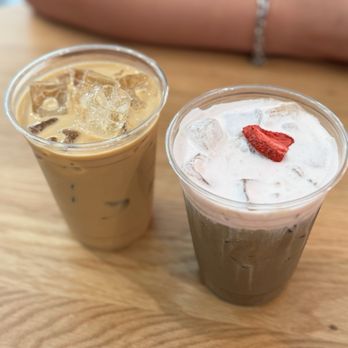 Re Bakesic - Latte with Oat Milk & Strawberry Cream Hojicha - Bakeries Near Me - Alhambra, California Re Bakesic - Latte with Oat Milk & Strawberry Cream Hojicha - Bakeries Near Me - Alhambra, California