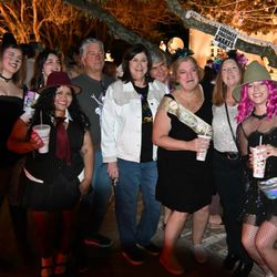 Tracey Nicoll's Limousine - More friends!