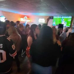 Beacon Sports Bar & Grill