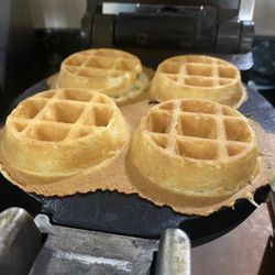 Comfort Inn & Suites - Waffles for breakfast!