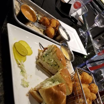 Topgolf - Fried chicken sandwich with Macaroni Bites - Golf Near Me - Roseville, California Topgolf - Fried chicken sandwich with Macaroni Bites - Golf Near Me - Roseville, California