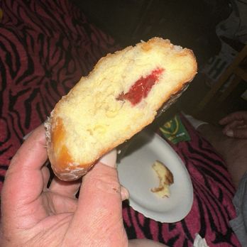 Rolling Pin Donuts - A little squirt of jelly - Donuts Near Me - Camarillo, California