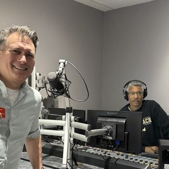 Cumulus Media - Record your commercials in a studio! - Radio Stations Near Me - Ventura, California Cumulus Media - Record your commercials in a studio! - Radio Stations Near Me - Ventura, California