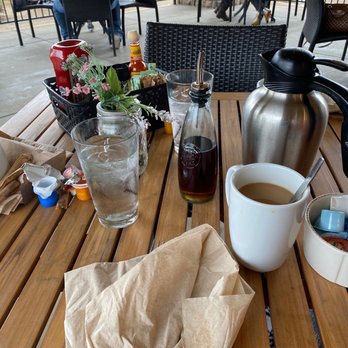 First Watch - Sitting on the patio - Cafes Near Me - Phoenix, Arizona