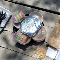 Pollo Al Carbon & Comida Centroamericana - How beautiful is that? They served it to us like that!