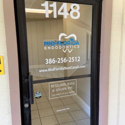 Mid-Florida Endodontics - Daytona Beach - Front entrance.