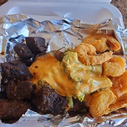 SOUL FOOD SUNDAYZ - Steak broccoli shrimps over baked potato