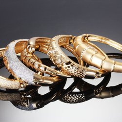 Colucci's Jewelers