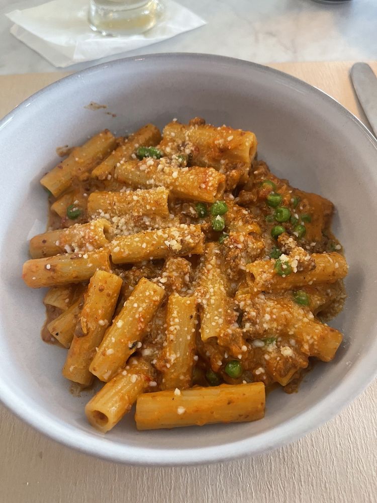 FERN Updated May 2024 11 Photos & 24 Reviews 9 Sharon Rd