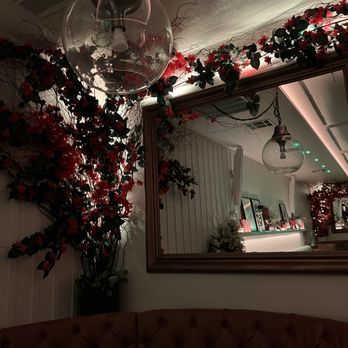 De Novo European Pub - Pubs Near Me - Edgewater, New Jersey De Novo European Pub - Pubs Near Me - Edgewater, New Jersey