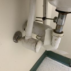 Labcorp - Bathroom