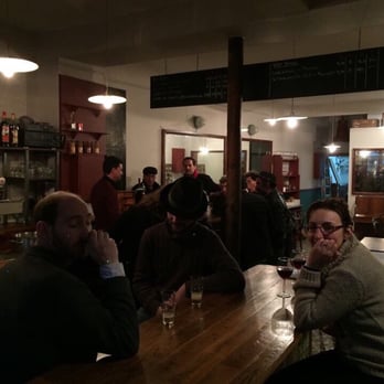 Le Quartier Rouge - Bars Near Me - Paris, 75 Le Quartier Rouge - Bars Near Me - Paris, 75