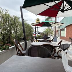 Giuliano's Delicatessen - Outside