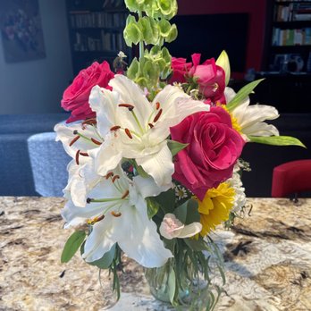 Christine's Floral Designs - Day 4, the other side, which is Beautiful! - Florists Near Me - Santee, California