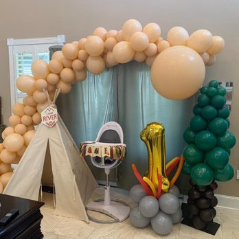 A Super Party - We love unique balloon art! - Party Supplies Near Me - Kingsport, Tennessee A Super Party - We love unique balloon art! - Party Supplies Near Me - Kingsport, Tennessee