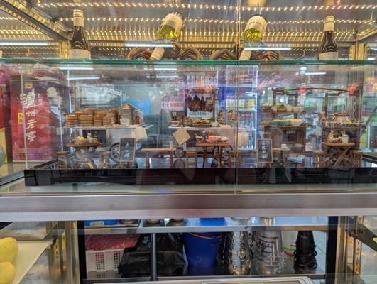 No Signboard Seafood At Geylang by null No Signboard Seafood At Geylang by null