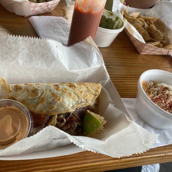 Cantina Barba - Pork quesadilla and elotes - Tacos Near Me - Houston, Texas Cantina Barba - Pork quesadilla and elotes - Tacos Near Me - Houston, Texas
