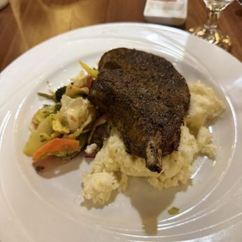 The Keeter Center - Grilled Ribeye - Hotels Near Me - Point Lookout, Missouri