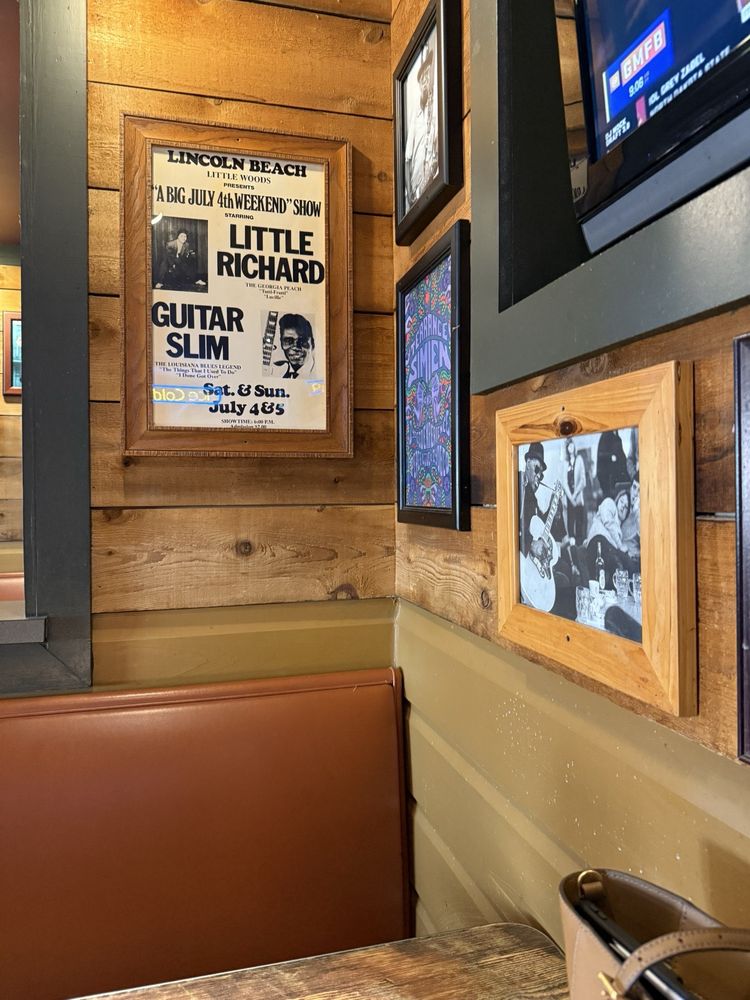 Razzoo's Cajun Cafe