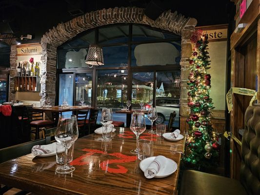 Davanti Enoteca by null