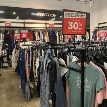 Bloomingdale's Outlet - Accessories Near Me - Paramus, New Jersey