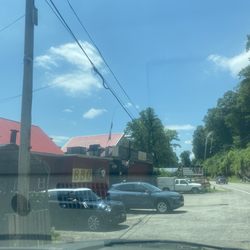 Rolling Smoke BBQ - Front of the restaurant