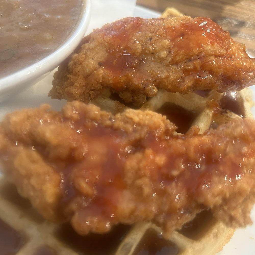 Another Broken Egg Cafe - 1/2 Chicken & Waffles - Southern Near Me - El Paso, Texas